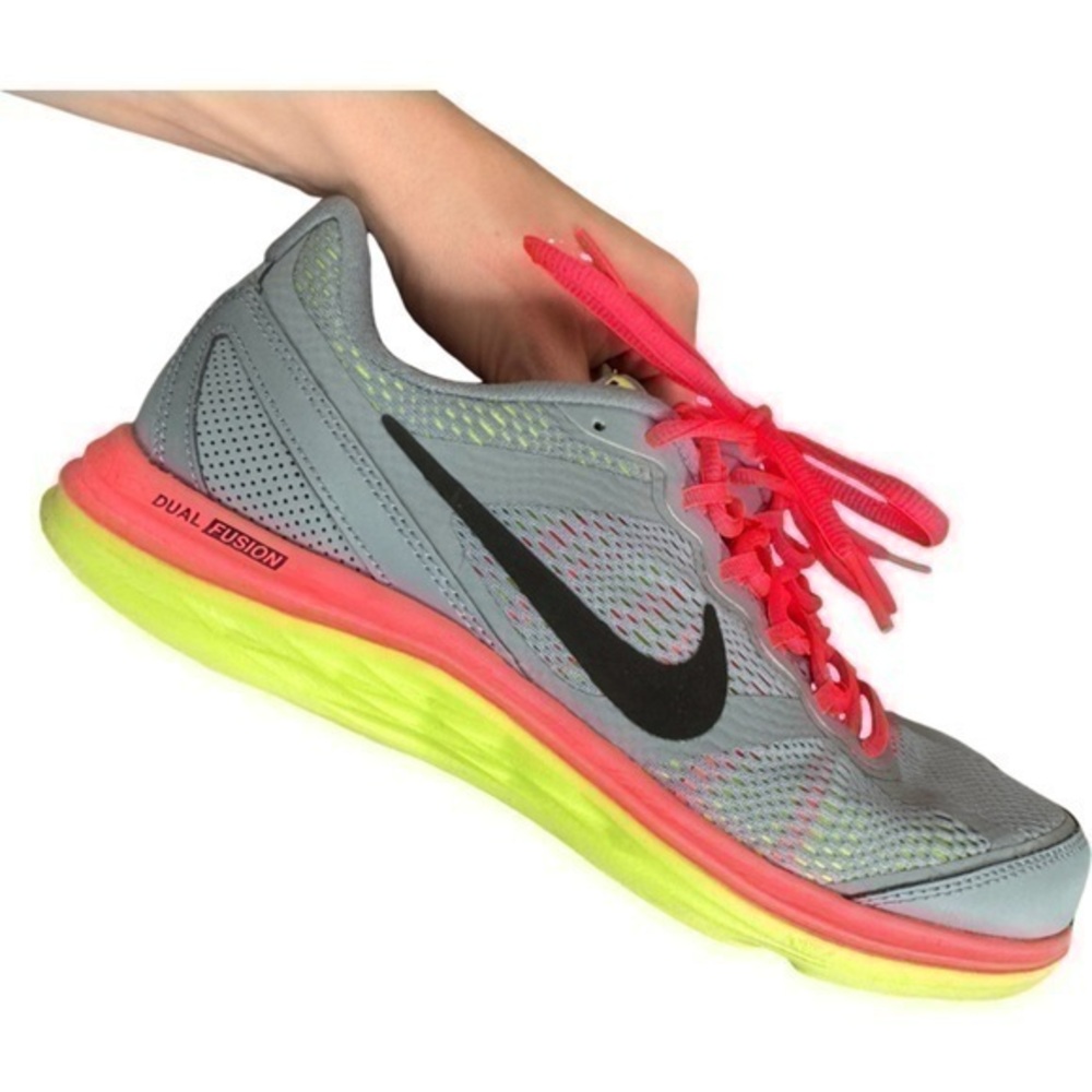 Nike Dual Fusion Run 3 sneakers size 8.5